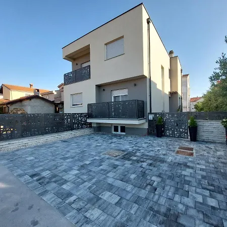 Family Apartment Amare Zadar Buitenkant foto
